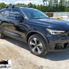 Volvo XC 40 B4 Plus Black Edition