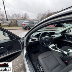 BMW Seria 3 318d DPF Touring Edition Sport