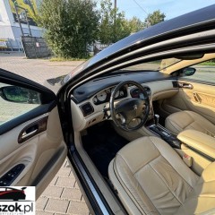 Peugeot 607