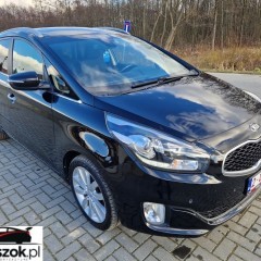 Kia Carens 1.7 CRDi 115 Fifa World Cup Edition