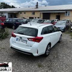 Toyota Auris 1.8 VVT-i Hybrid Automatik Touring Sports Design Edition