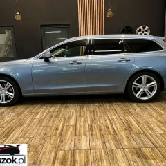 Volvo V90 D4 Momentum Pro
