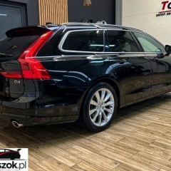 Volvo V90 D4 Momentum Pro