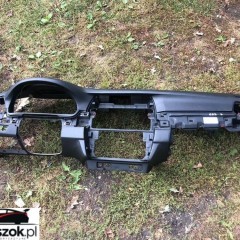 BMW 5 F10 F11 DESKA KONSOLA CZARNA IGŁA