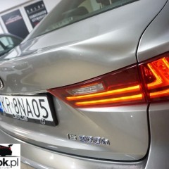 Lexus IS 300h Elegance