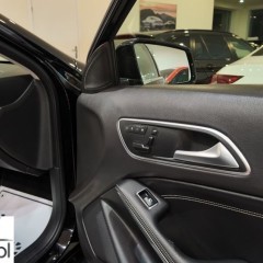 Mercedes-Benz GLA 250 4-Matic Urban