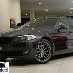 BMW Seria 5 528i xDrive Luxury Line