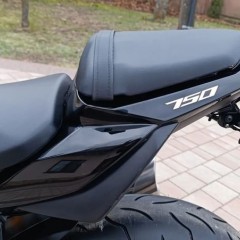 Suzuki GSR