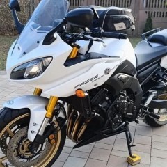 Yamaha FZ8
