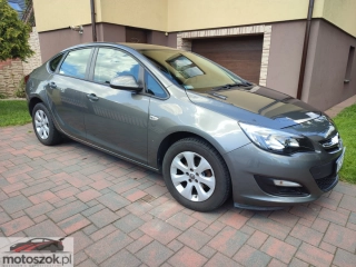 SPRZEDAM OPEL ASTRA J SEDAN 1,6 85KW/115KM 2018 R.