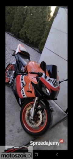 Honda cbr 600 rr repsol 2004 