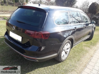 Volkswagen Passat Alltrack 2.0 TDI, 71 tys. km, 2023 rok