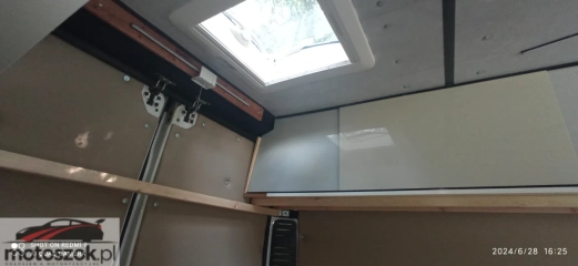 Kamper 4x4 nowe wnętrze.